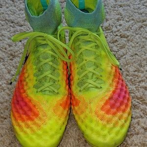 Mens soccer cleats